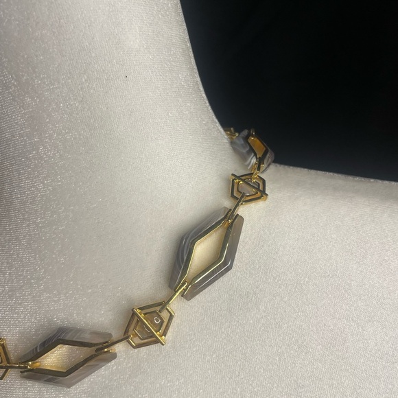nOir Fashion Jewelry Geometric Gold and Gray Necklace - Picture 3 of 5